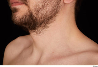 Hamza neck 0003.jpg